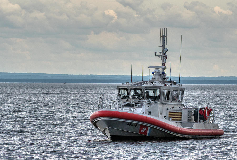 Coast Guard Response boat Photograph by Paul Freidlund