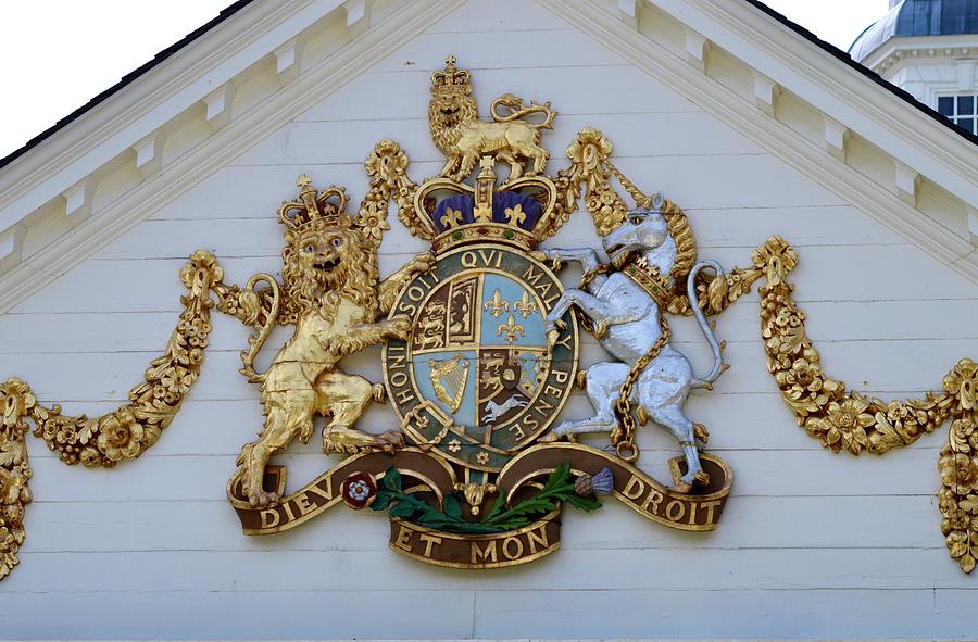 Coat of Arms of King George II  Photograph by Warren Thompson