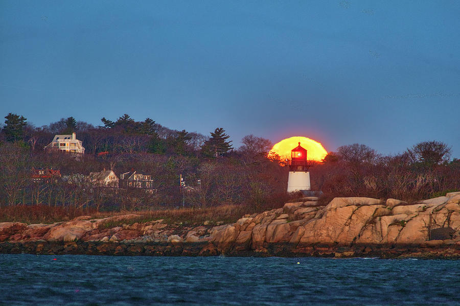 Cold Full Moon and Ten Pound Island Lighthouse Photograph by Juergen Roth