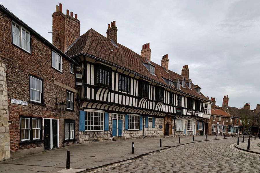 College Street York Photograph by Shirley Mitchell - Fine Art America