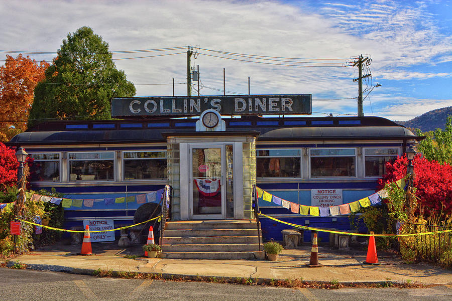 Architecture Photograph - Collins Diner by Mike Martin