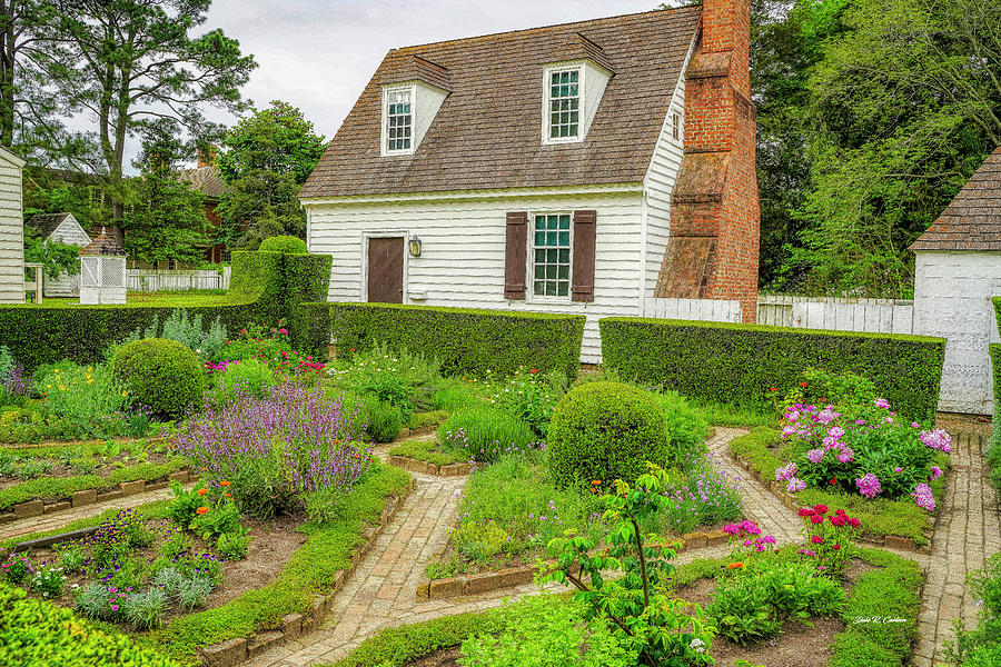 Colonial Garden Photograph by Dale R Carlson