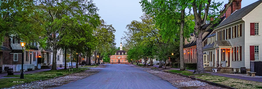 Colonial Williamsburg Photograph by Dale R Carlson