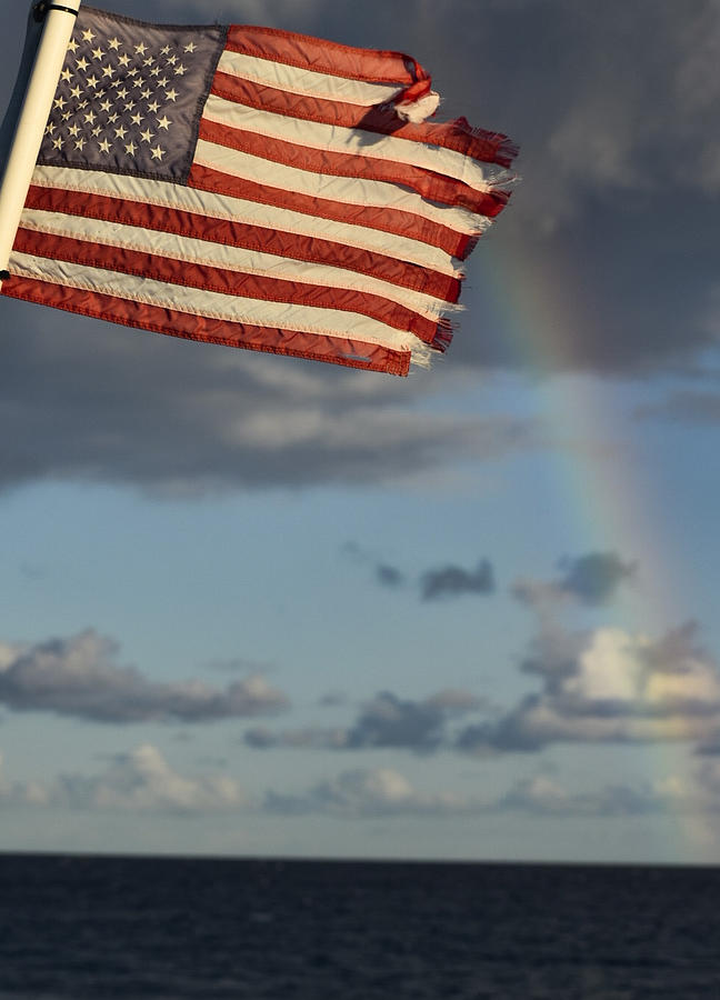 футболка усика colors of freedom