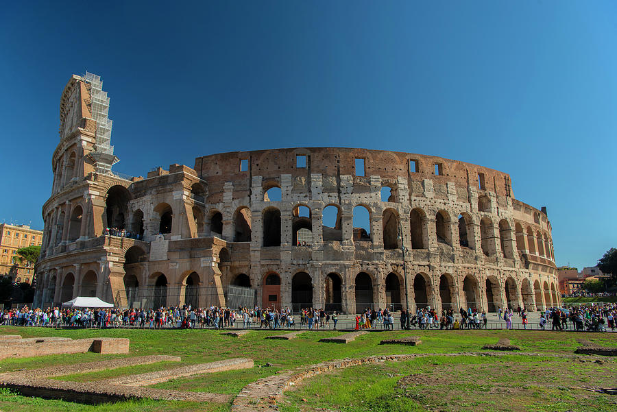 rome colosseum tourist ivan