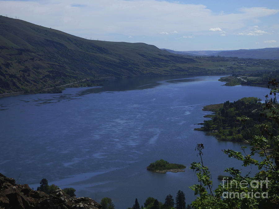 Columbia River from Rowena Crest Photograph by Charles Robinson