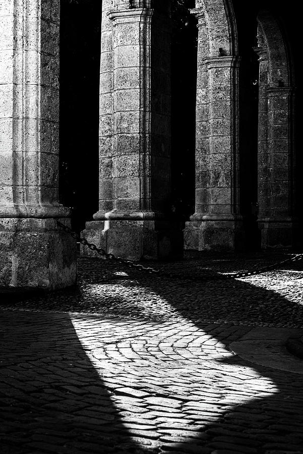 Columnas de La Habana Photograph by David Estrada - Pixels