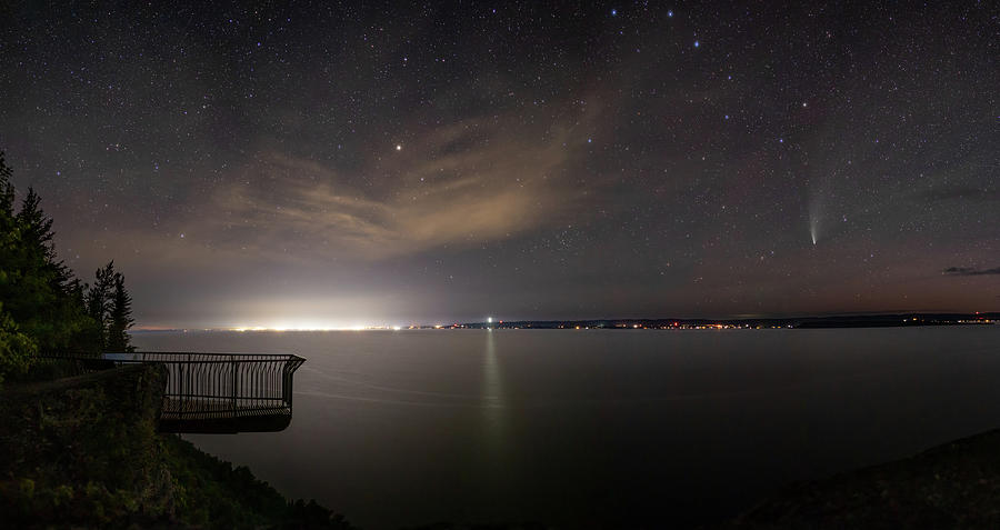 Bay Photograph - Comet NEOWISE and the Big Dipper Over Thunder Bay from Sibley by Jakub Sisak