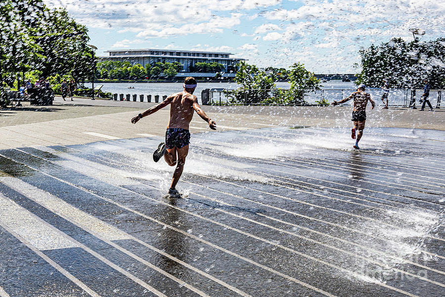 Cooling Off Photograph by Thomas Marchessault