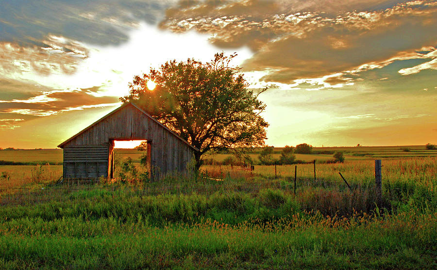 Corn Crib at Sunset Photograph by Erin Theisen - Fine Art America