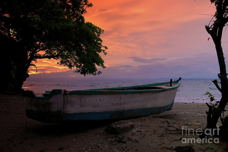 Paradise Photograph - Costa Rica Boat by Ed Taylor