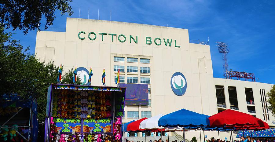 Cotton Bowl of Dallas Photograph by Sandra Kent | Fine Art America