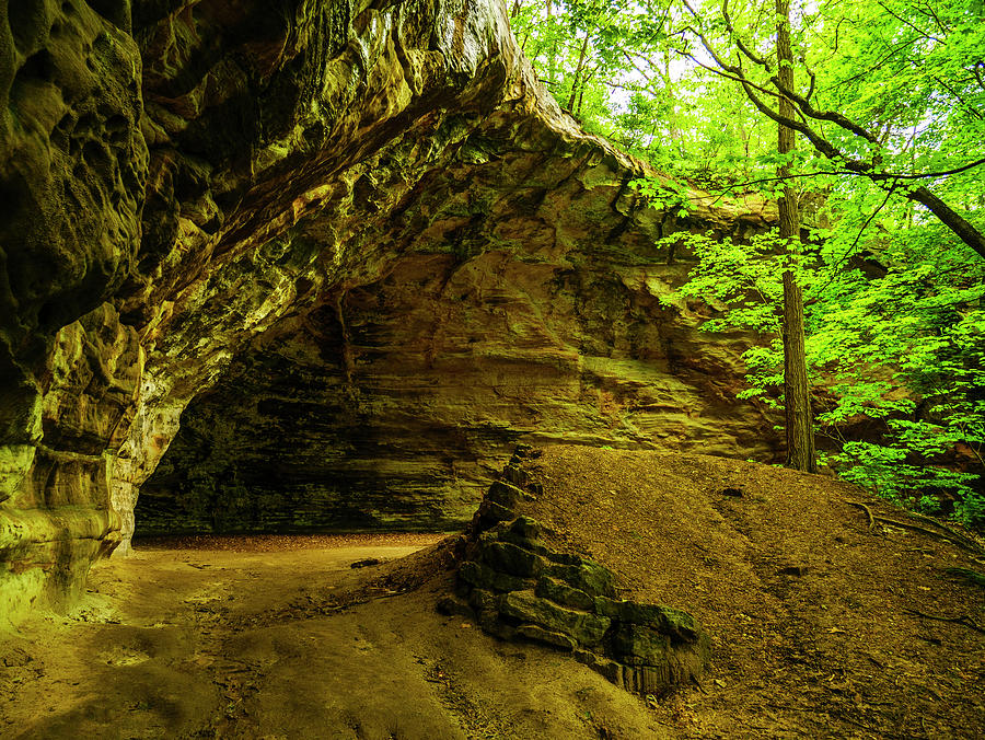Council Overhang Starved Rock State Park Photograph by Todd Bannor