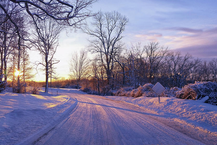 Country Road In Winter Photograph by Linda Goodman