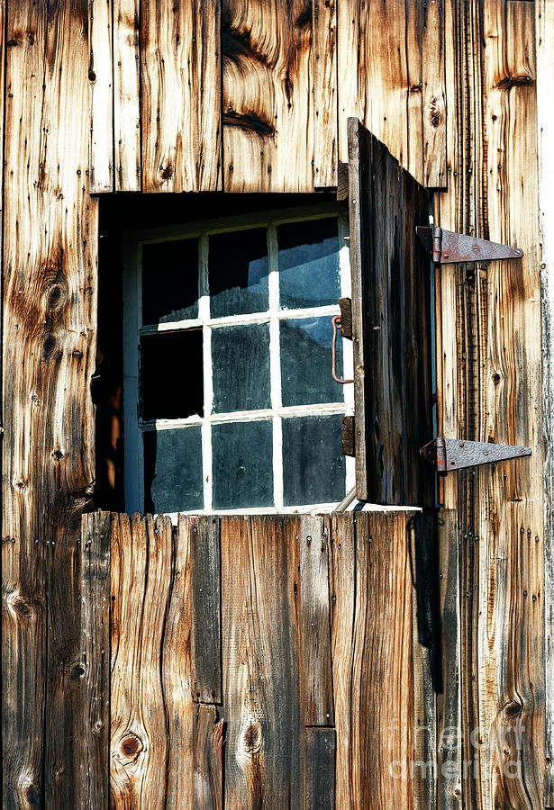 Country Window at East Jersey Olde Towne Village Photograph by John ...