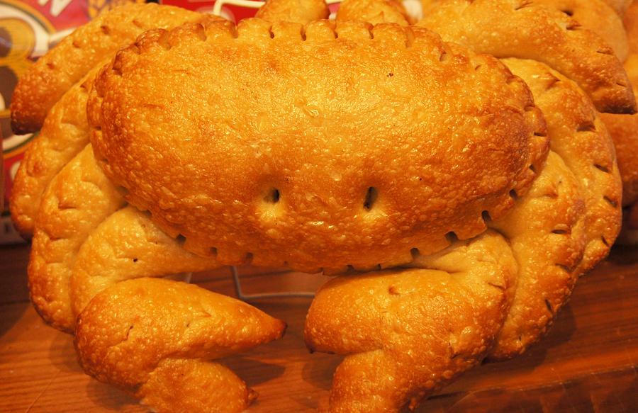 Storming Crab Seafood Bread: A Culinary Adventure