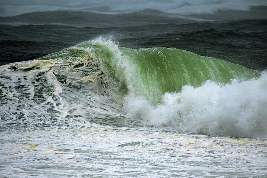 Crashing Waves Photograph by Brian Caldwell