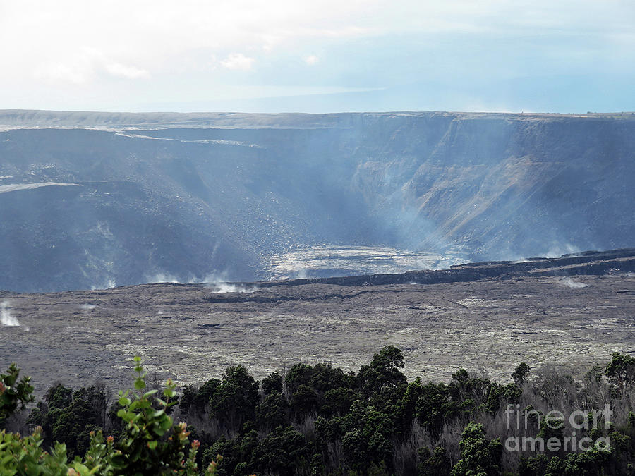 Crater Kilauea Photograph by Cindy Murphy
