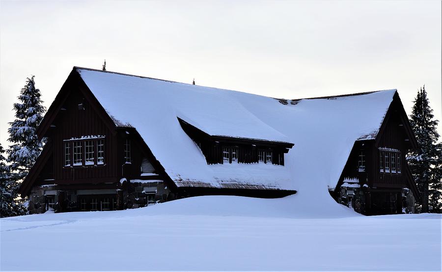 Crater Lake Lodge in Winter Photograph by Wenda Reed - Fine Art America