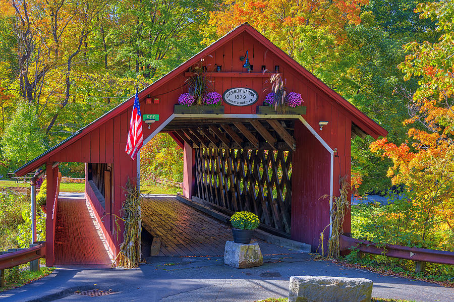 Creamery Covered Bridge in West Brattleboro of Vermont Photograph by Juergen Roth