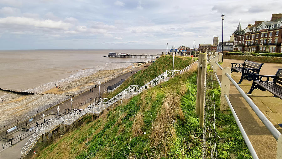 Cromer Seafront and Pier Photograph by Gordon James