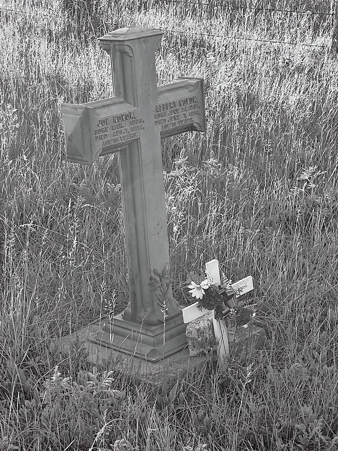 Cross Headstone Pioneer Cemetery 1205 Photograph by Cathy Anderson