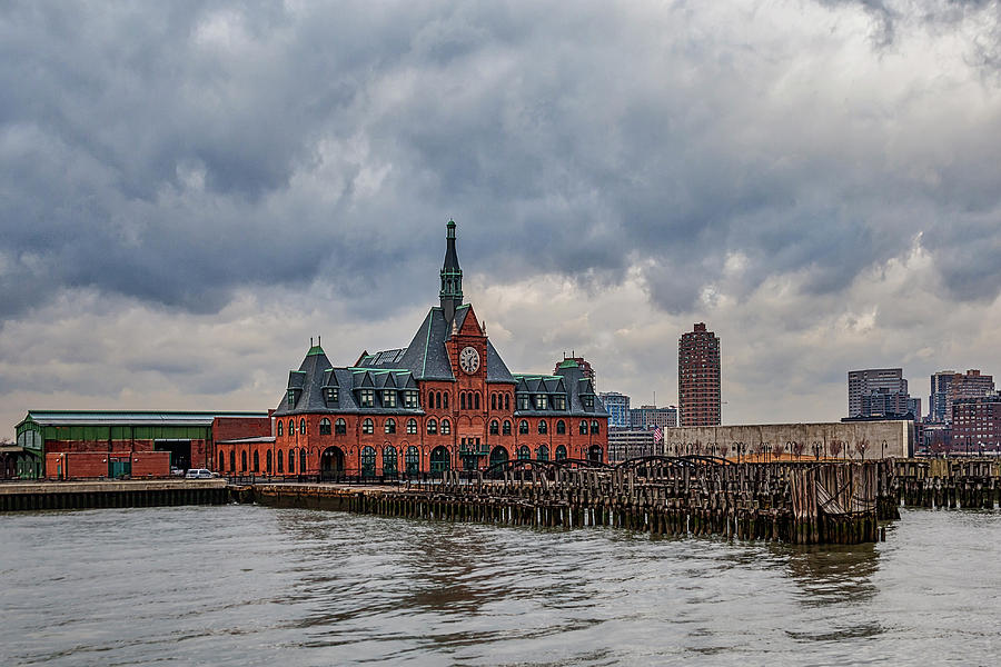 Jersey City Photograph - CRRNJ Central Railroad of New Jersey by Susan Candelario