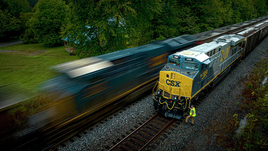 CSX Heritage Unit LN 1850 at Slaughters Ky Photograph by Jim Pearson