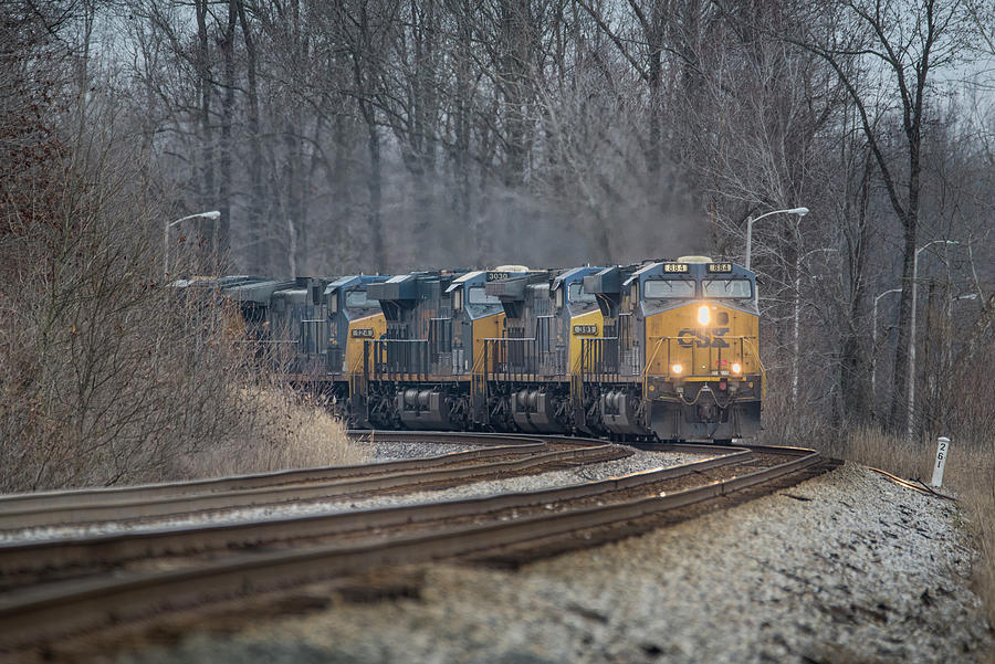 Csx Q025 Southbound At Romney South Of Nortonville Kentucky Photograph