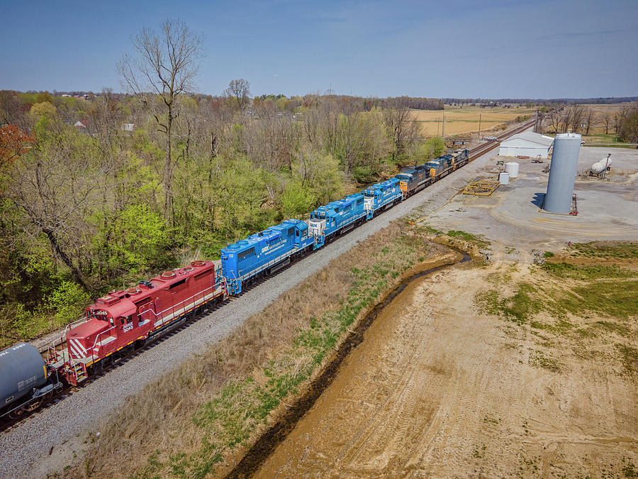CSX Q512 with 7 units waiting to head north at Slaughters Ky Photograph by Jim Pearson