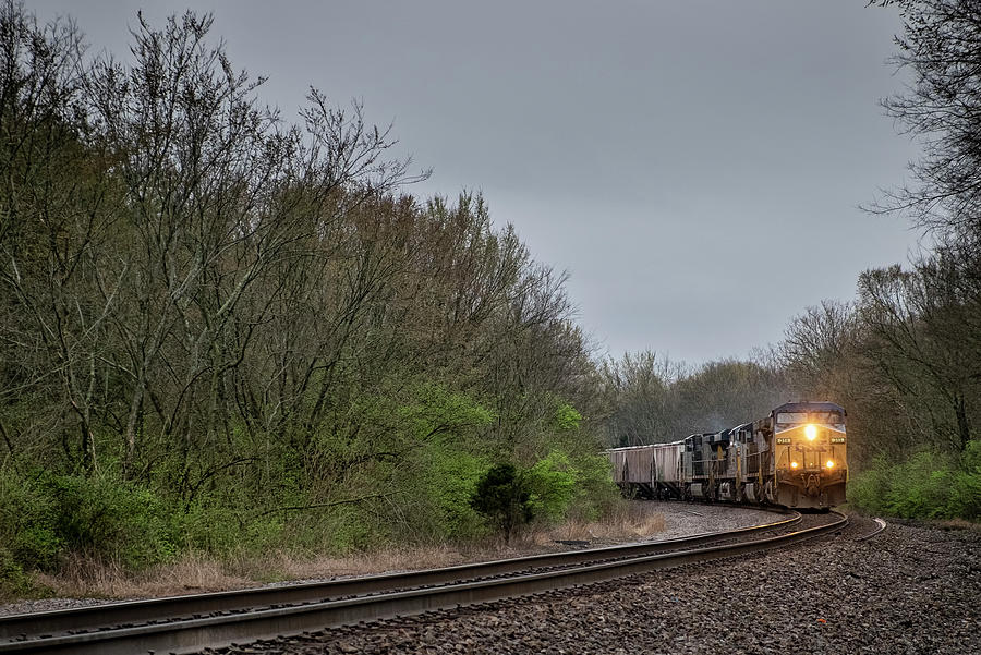CSXT 319 leads a mixed freight southbound at Brentwood Tennessee Photograph by Jim Pearson