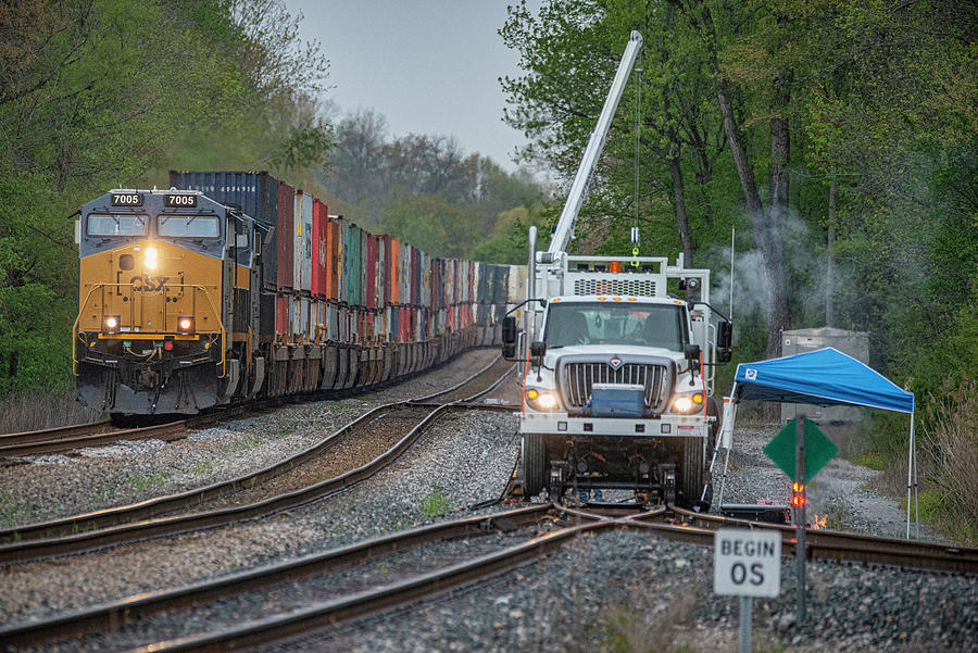 CSXT 7005 leads Q025-17 south at Robards Ky Photograph by Jim Pearson