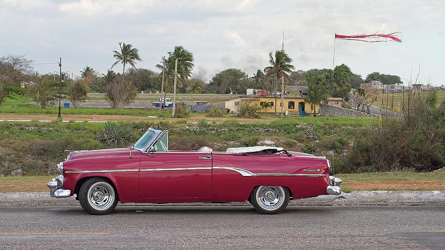 Cuba 54 Dodge Royal V8 Photograph by Paul Rebmann