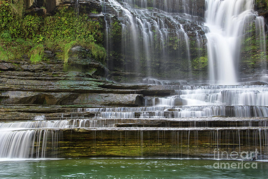 Waterfall Photograph - Cummins Falls 19 by Phil Perkins