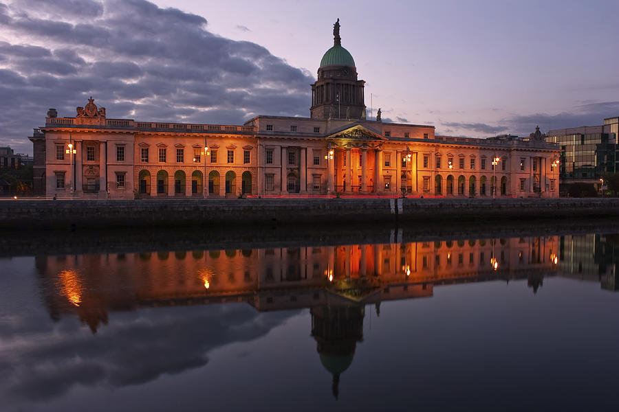 Customs house at dusk Photograph by Gareth Weeks Photography