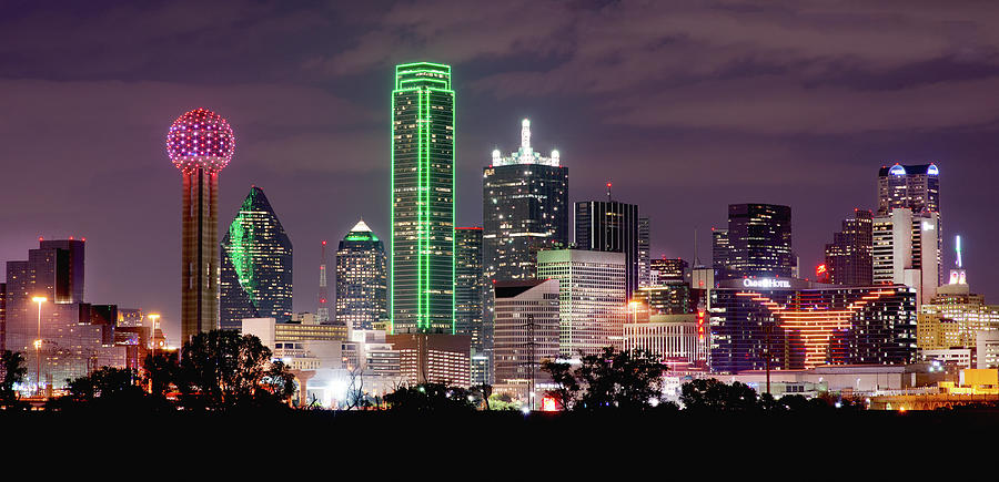 Dallas Texas Longhorns Skyline 050321 Photograph by Rospotte ...