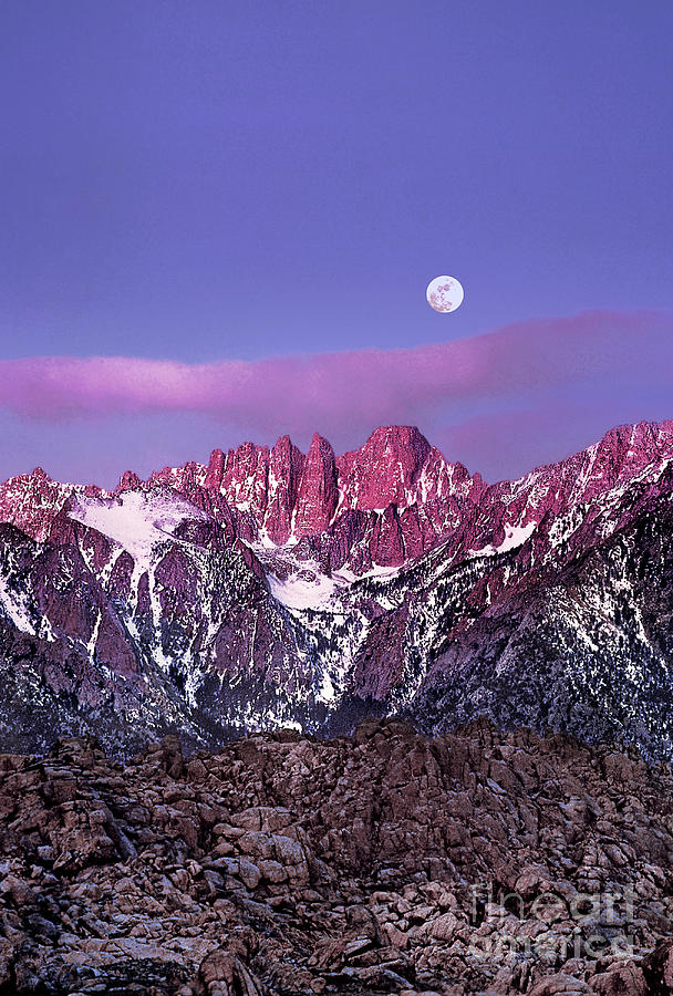 Dawn Alpenglow Mount Whitney Eastern Sierras Clifornia Photograph by Dave Welling