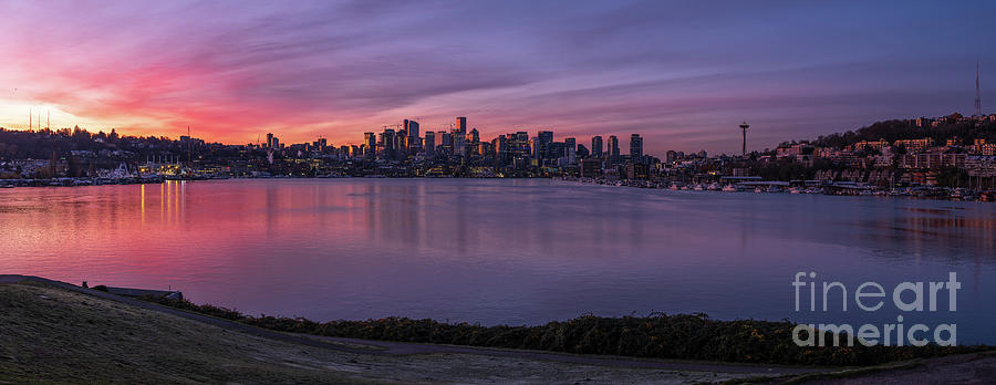 Dawn In Seattle Across Lake Union Photograph