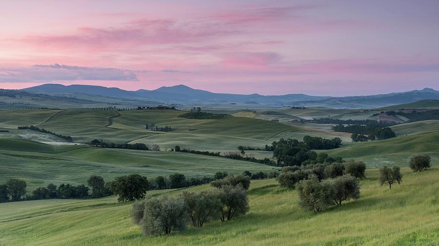 Dawn in the Val DOrcia, Tuscany, Italy Photograph by Sarah Howard