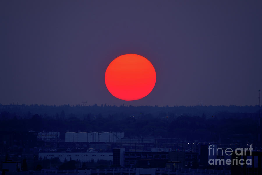 Deep Red Sun Photograph by Terry Elniski