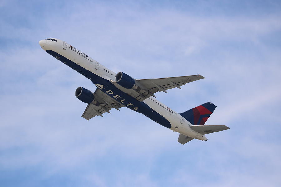 Delta Take off Photograph by Robert Lovgren | Fine Art America