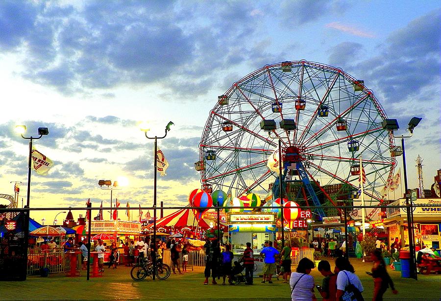 Deno's Wonder Wheel Park at Sunset Photograph by Liza Dey - Fine Art ...