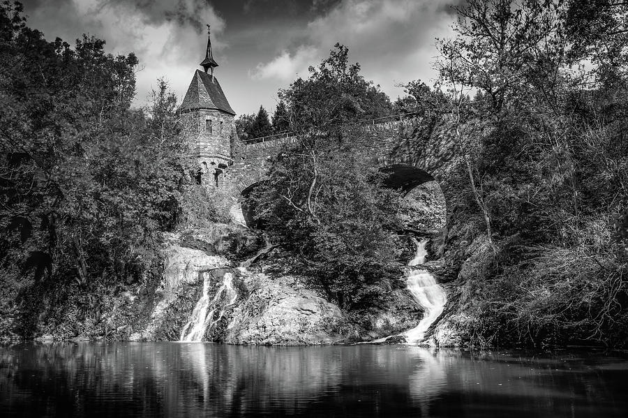 Der Elzbach Wasserfall in Black and White Photograph by Raymond Voskamp ...
