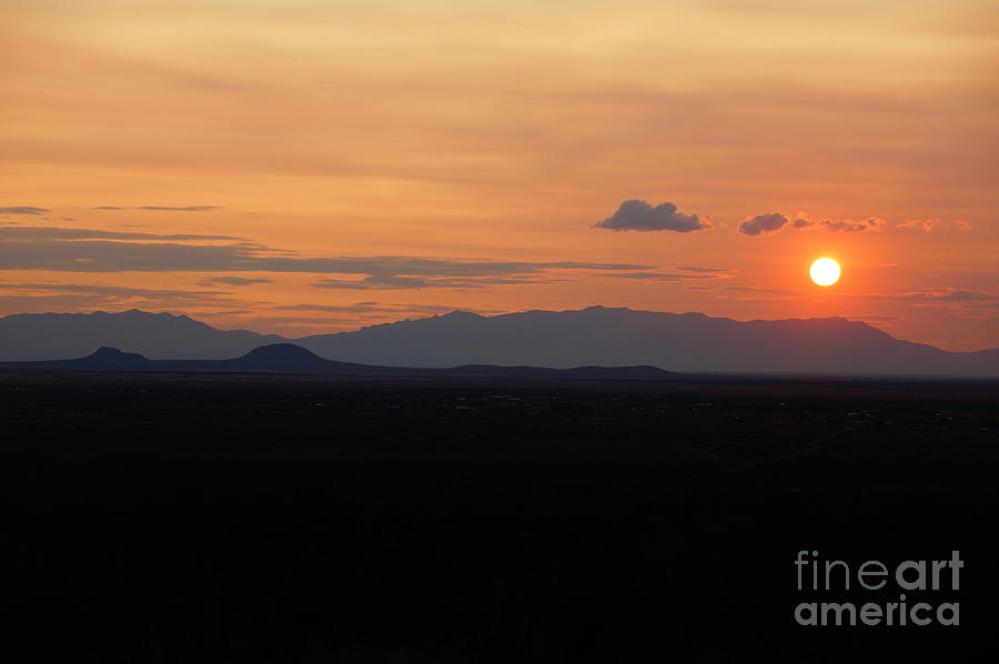 Desert sunset 1 Photograph by Ken Kvamme