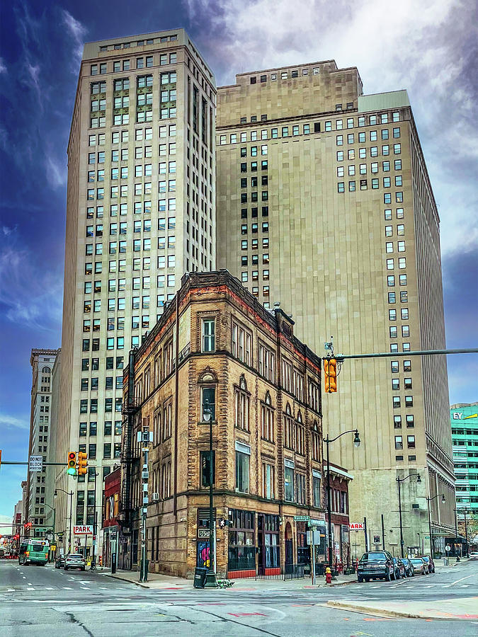 Detroit Michigan Corner Building IMG_6720 Photograph by Michael Thomas