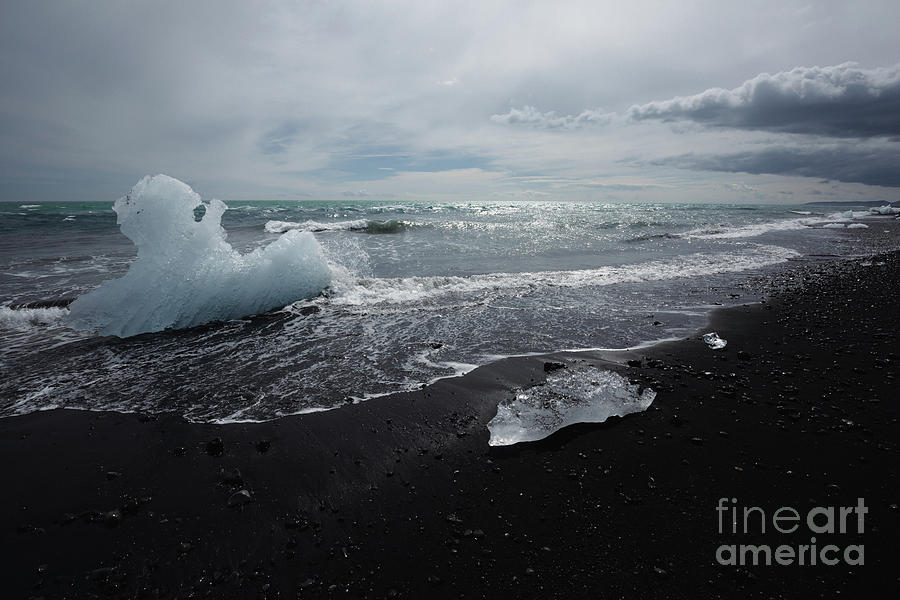 Black Sand Photograph - Diamond Beach by Eva Lechner