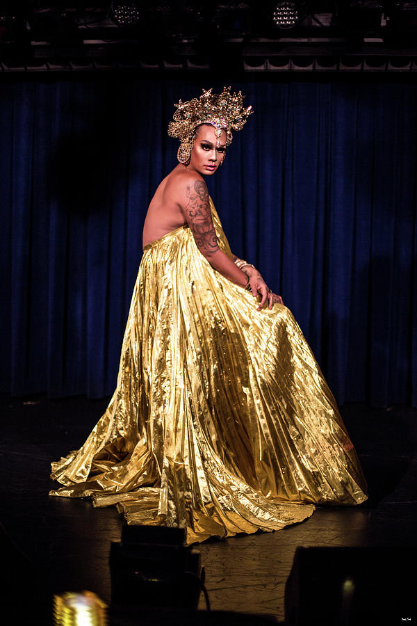Diamond Crown Queen Photograph by Thomas Evans
