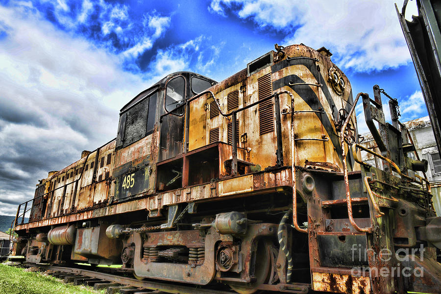 Diesel Locomotive 485 Photograph by Paul Ward - Pixels