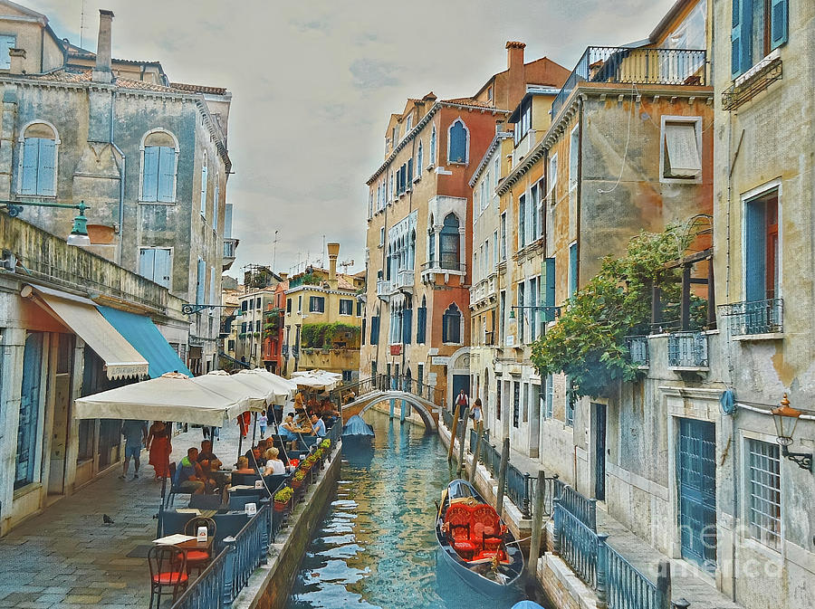 Dinning By Venice Canal Mixed Media by Loretta S