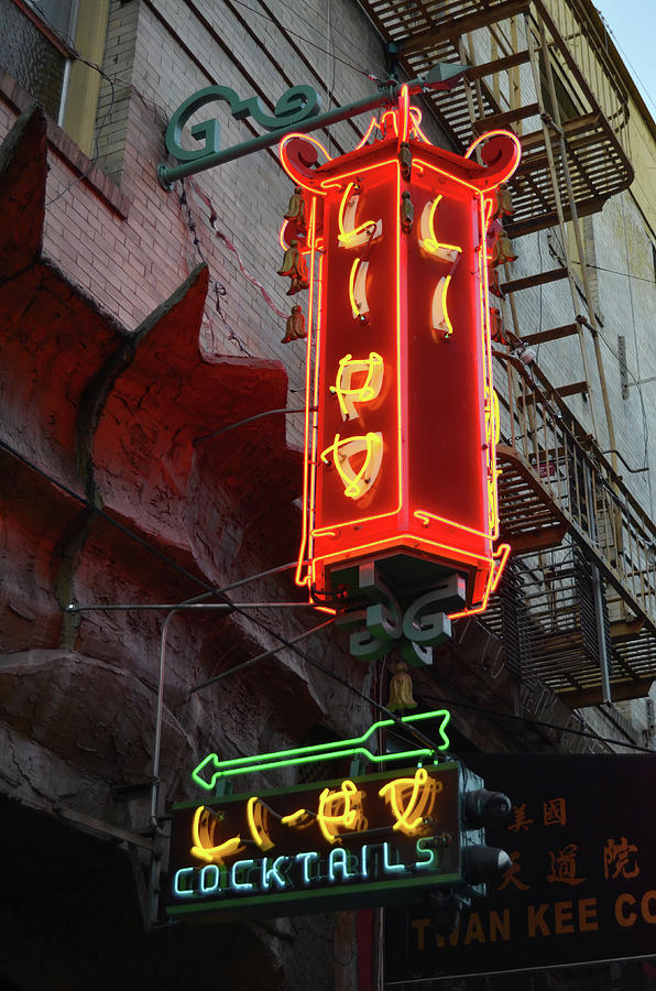 Distinctive Li Po Cocktail Lounge Red Neon Lantern in Chinatown San Francisco Photograph by Shawn OBrien